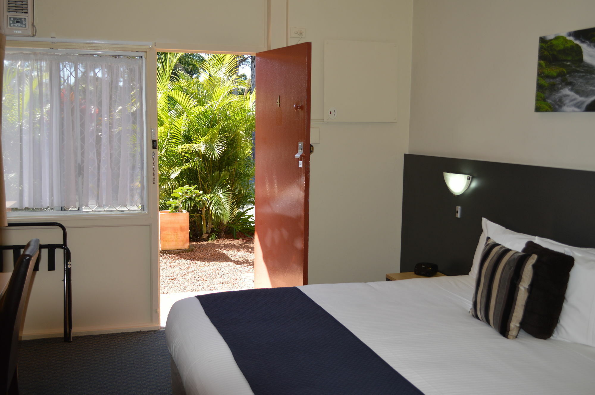 Taree Motor Inn Екстер'єр фото