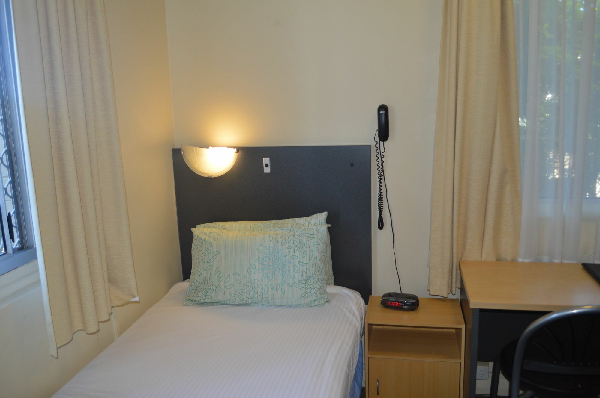 Taree Motor Inn Екстер'єр фото